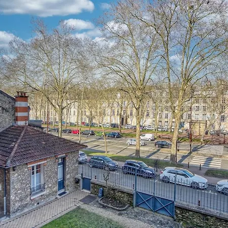 L'escapade Versaillaise *