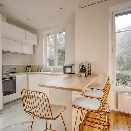 L'escapade Versaillaise